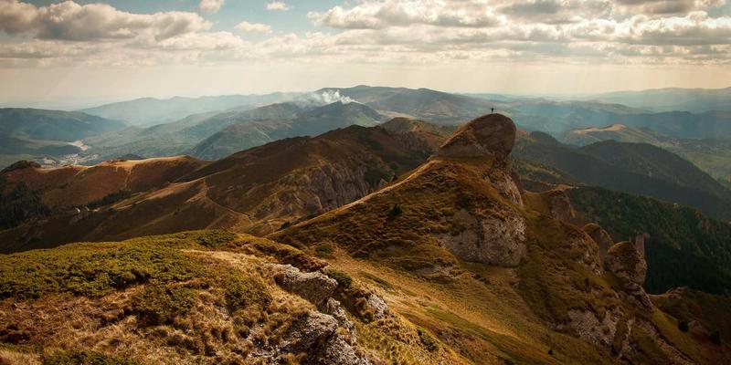 品牌全案策划72:解码品牌升级与战略重塑的系统工程